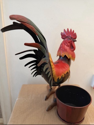 Large metal cockerel garden
