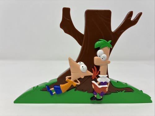 Disney phineas and ferb tree - ferb,