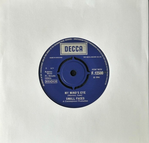 Small faces mind - faces, eye'