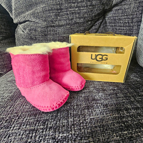 Bnwt ugg caden - caden, pink
