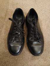 DR MARTENS GENUINE LEATHER