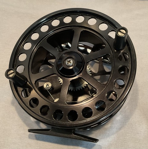 Center pin fishing reel - pin,