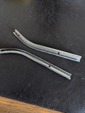 Triumph TR4A/5/6 Hood retainer