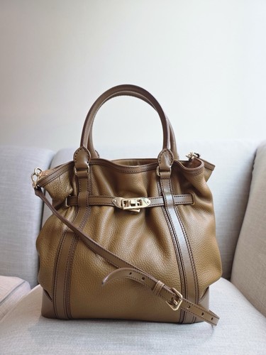 Burberry brown leather - brown, medium