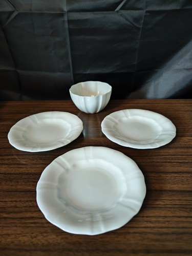 Royal crown derby surrey - derby, white
