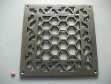 Large square honeycomb cast - large,
