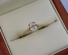 QVC DIAMONIQUE 14CT YELLOW GOLD 0.75CT OVAL CUBIC ZIRCONIA RING 1.2g - SIZE M