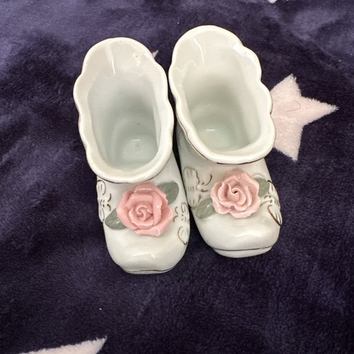 Pair small white - pair,