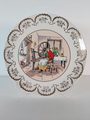 Royal victoria wade pottery - royal,