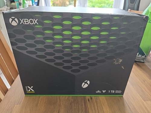 Xbox series box crashes - in, (crashes