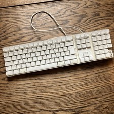 Apple A1048 USB Keyboard White