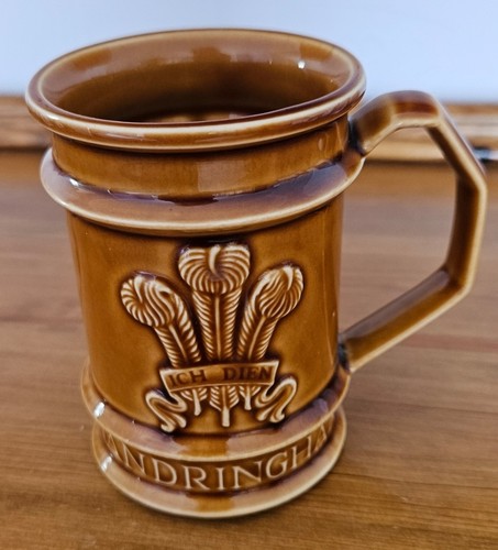 Vintage holkham pottery - holkham,