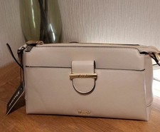 Dune Cream Shoulder and