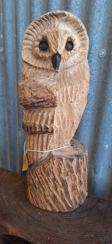 Chainsaw carving owl wood - chainsaw, home