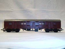 TRIANG / HORNBY UTILITY COACH BR MAROON R226