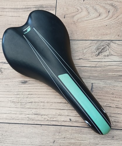 Carrera velo bicycle - velo, saddle