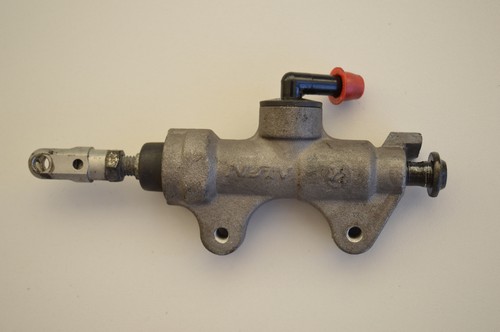 2008 yamaha yzf - rear, brake