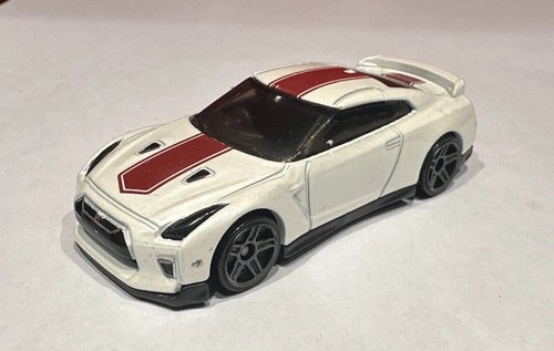Hot wheels nissan - nissan, r35