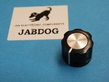 16mm Mixer type Black knob Silver top + white marker  6mm splined shaft 3g B51