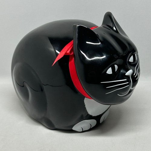 Vintage black cat ceramic - black,