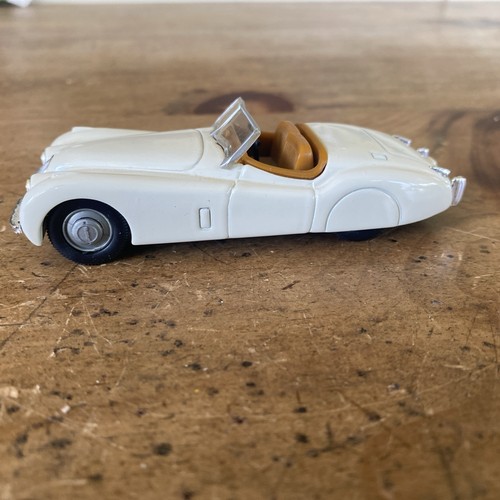 Corgi classics jaguar - corgi,
