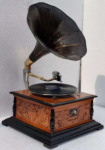Gramophone antique phonograph - gramophone,