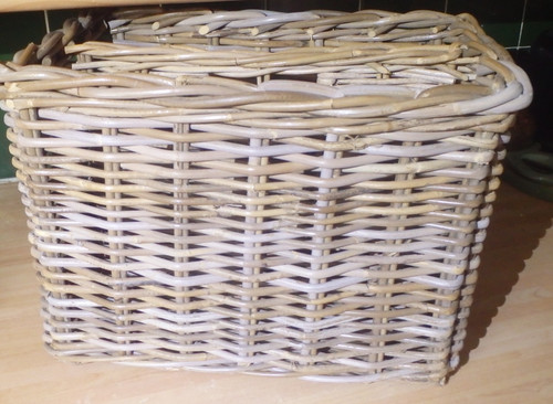 Wicker magazine rack storage - magazine,