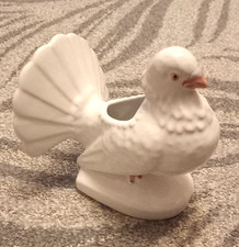 VINTAGE PORTUGUESE WHITE DOVE PEREIRUS
