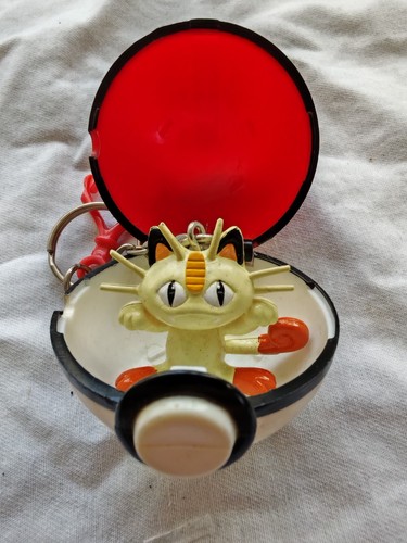 Vintage 1999 nintendo pokemon - vintage,