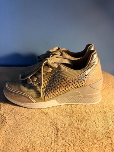 Cestfini metallic gold wedge - cestfini,