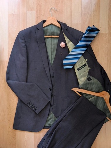 Remus uomo three piece - 🔥,