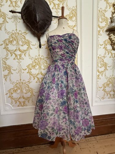 Vintage 1950s glorious lilac - 1950s,