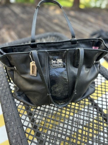 2011 coach black patent tote - coach,