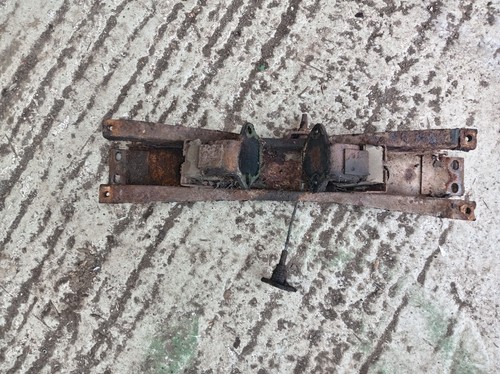 Morris minor gearbox mount - minor,