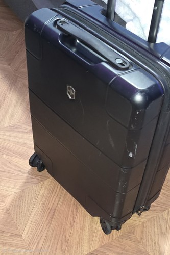 Victorinox black carry - victorinox,