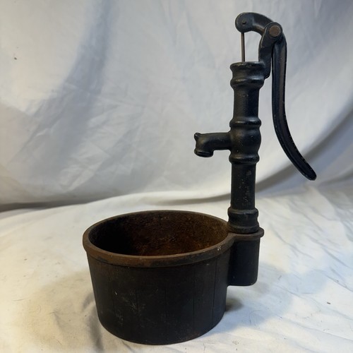 Vintage cast iron miniature - cast,
