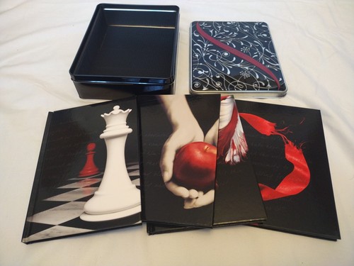 The twilight saga book tin - twilight,