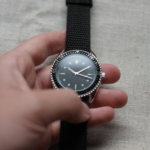 Black homage vintage - black, diver