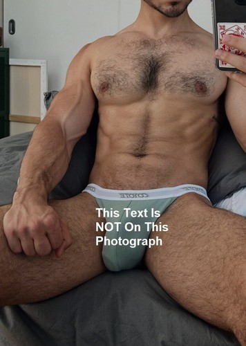 Nude muscular gay man - nude,