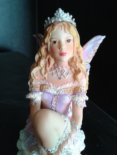 Leonardo faerie poppets ice - leonardo,