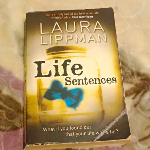Laura lippman life sentences - laura,