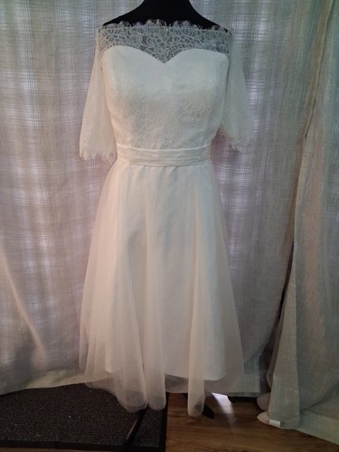 Wedding dress size ivory - size, 16