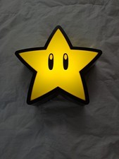 Nintendo Super Mario star shaped night light/lamp 3 AAA batteries (not incl)