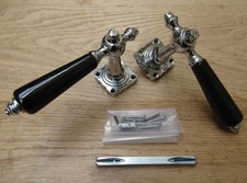 LEVER ON ROSE door handles