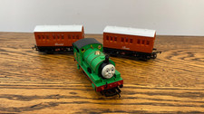 HORNBY OO THOMAS AND FRIENDS