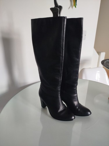 Pair gorgeous reiss knee - pair,