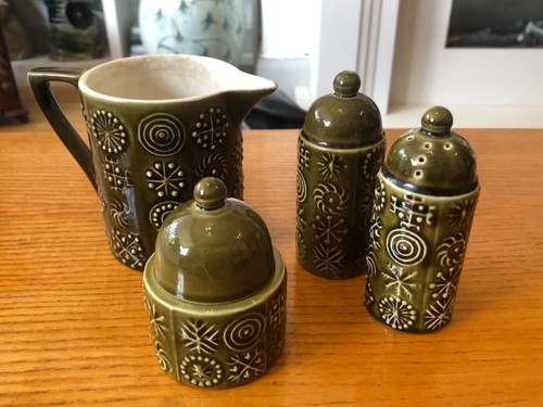 Portmerrion green totem pieces - green,
