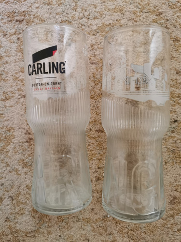 Carling pint gasses - x, 1
