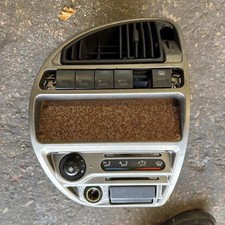 Citroen Saxo Dash Centre