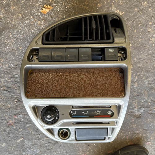 Citroen saxo dash centre - citroen,